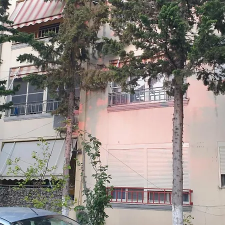 Daire Near Apartment. Golem (Tirana)
