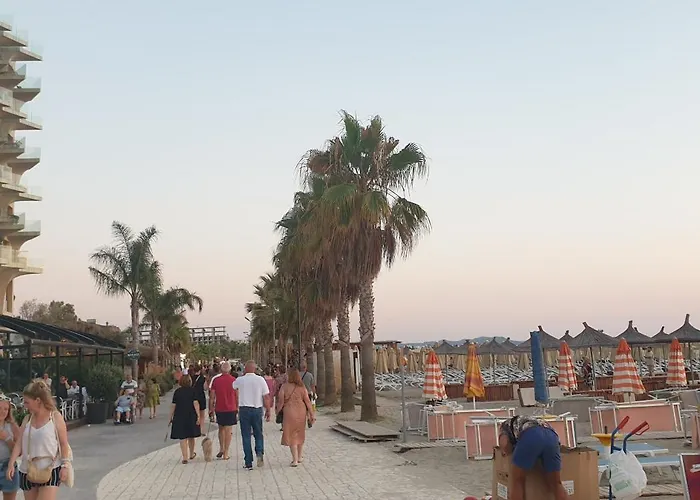 Near Apartment. * Голем