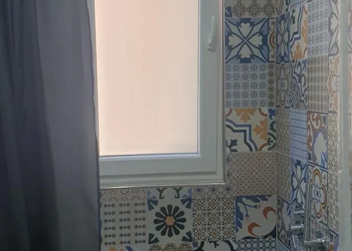 Near Apartment. Lägenhet Golem (Tirana)