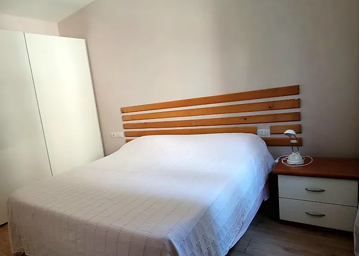 Lägenhet Near Apartment. Golem (Tirana)